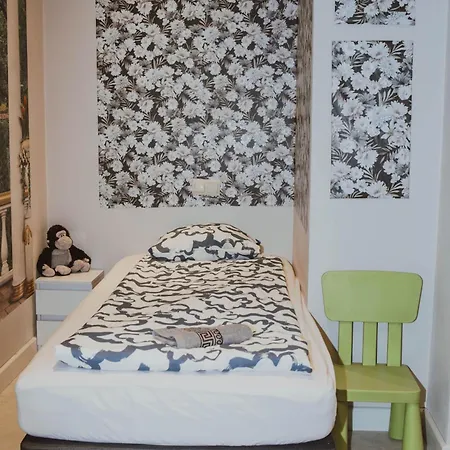 Grand Comfort 3 Bedroom, 3 Bathroom, Ground Floor&fresh Air Cracóvia