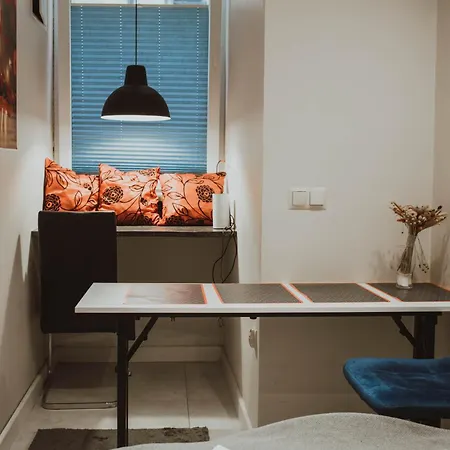 Grand Comfort 3 Bedroom, 3 Bathroom, Ground Floor&fresh Air דירה קרקוב