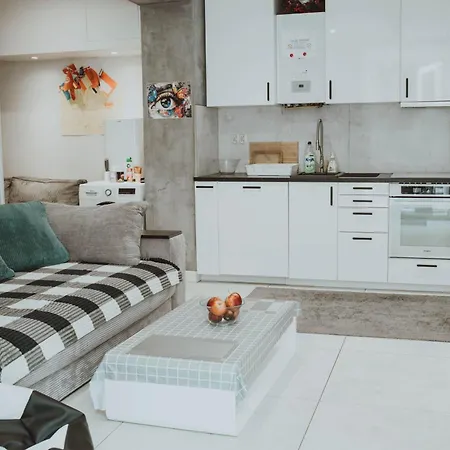 דירה Grand Comfort 3 Bedroom, 3 Bathroom, Ground Floor&fresh Air *