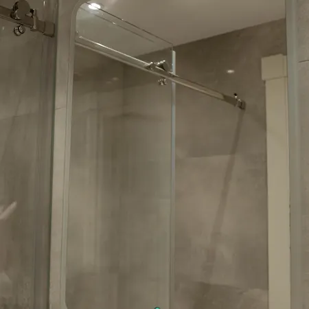 Grand Comfort 3 Bedroom, 3 Bathroom, Ground Floor&fresh Air * קרקוב