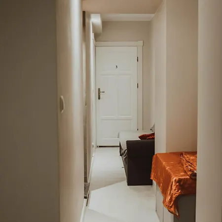 דירה Grand Comfort 3 Bedroom, 3 Bathroom, Ground Floor&fresh Air קרקוב