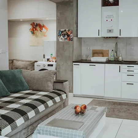 Grand Comfort 3 Bedroom, 3 Bathroom, Ground Floor&fresh Air * Krasków