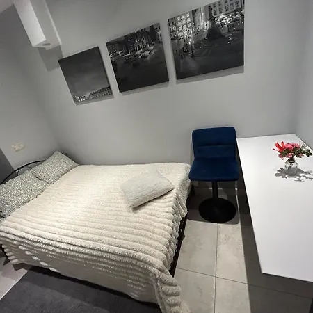 Grand Comfort 3 Bedroom, 3 Bathroom, Ground Floor&fresh Air Lejlighed Kraków