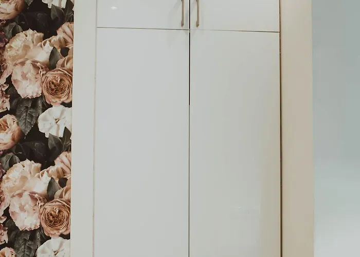 Grand Comfort 3 Bedroom, 3 Bathroom, Ground Floor&fresh Air Lejlighed