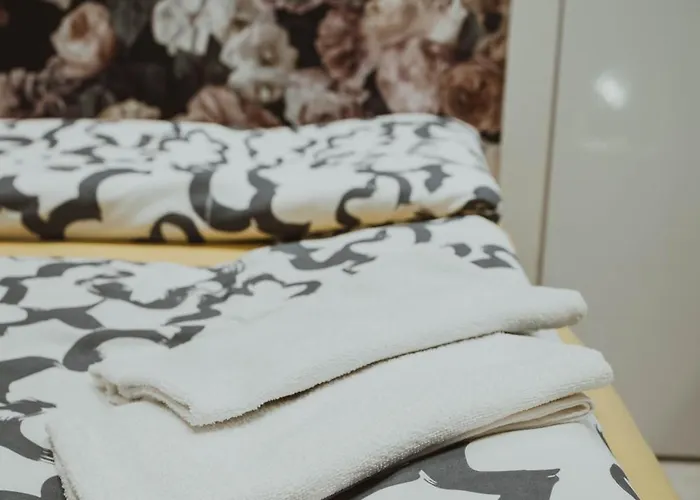 Grand Comfort 3 Bedroom, 3 Bathroom, Ground Floor&fresh Air Lejlighed *