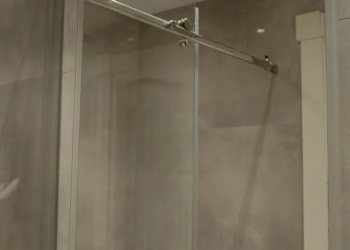 Grand Comfort 3 Bedroom, 3 Bathroom, Ground Floor&fresh Air * Kraków