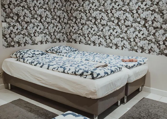 Lejlighed Grand Comfort 3 Bedroom, 3 Bathroom, Ground Floor&fresh Air Kraków