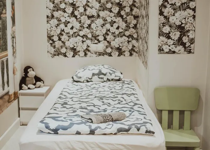 Grand Comfort 3 Bedroom, 3 Bathroom, Ground Floor&fresh Air Lejlighed