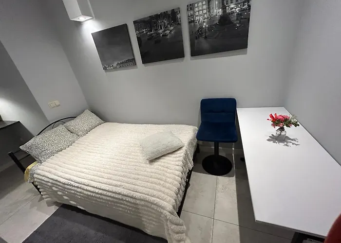 Grand Comfort 3 Bedroom, 3 Bathroom, Ground Floor&fresh Air Kraków