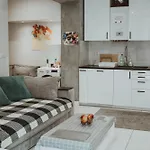 Grand Comfort 3 Bedroom, 3 Bathroom, Ground Floor&fresh Air * クラクフ