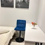 アパート Grand Comfort 3 Bedroom, 3 Bathroom, Ground Floor&fresh Air *